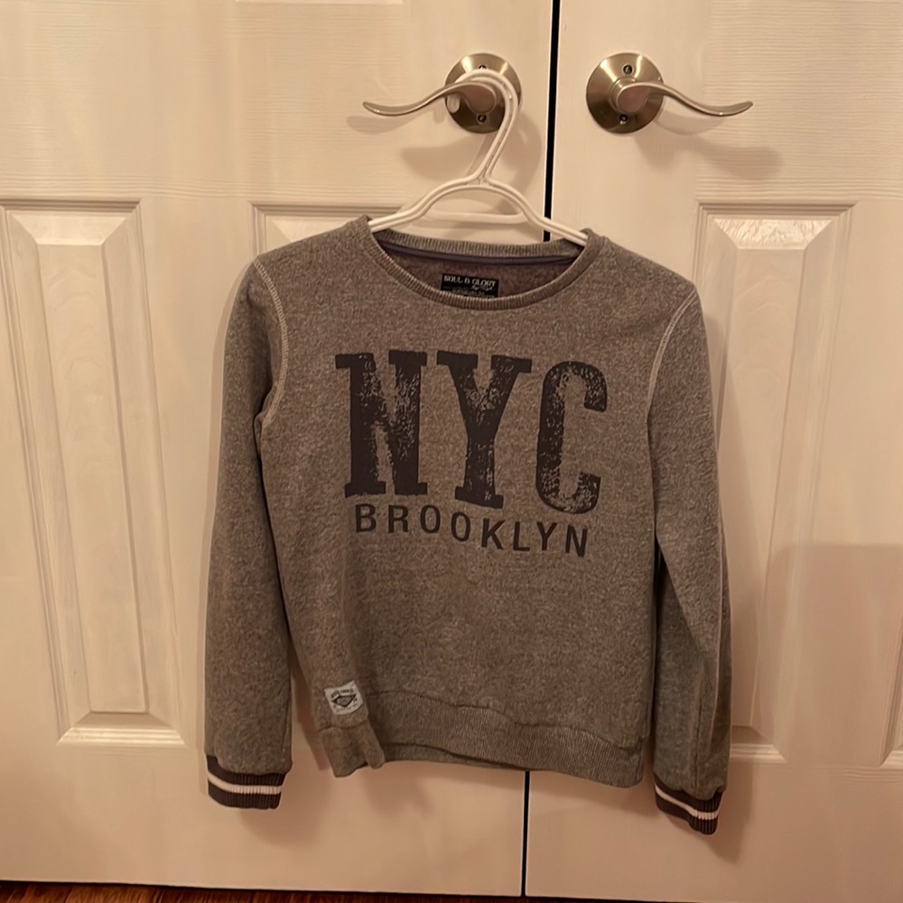 Grey girls’ NYC Brooklyn Sweatshirt. Children’s size 12-13 years/150-152 cm.